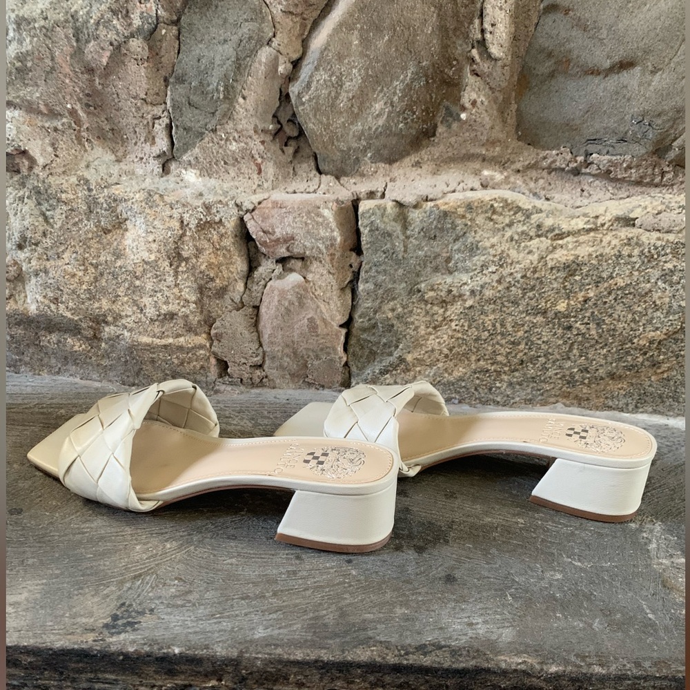 Vince Comuto slides - Picture 7 of 8